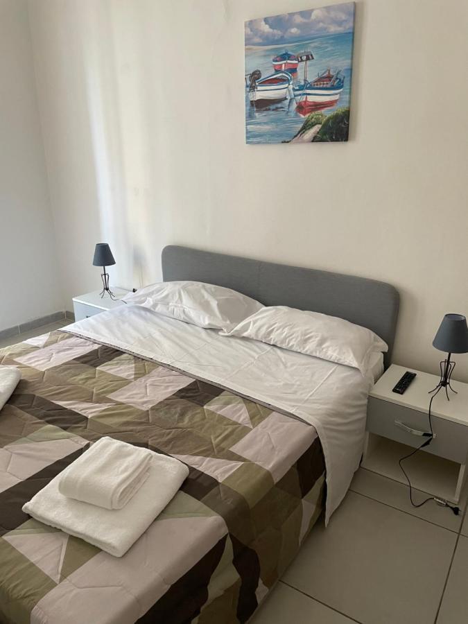نابولي B&B Romy المظهر الخارجي الصورة